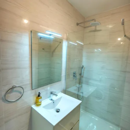 Luxury Penthouse With Jacuzzi On Sun Terrace Apic1-2 Apartment Santa Vennera